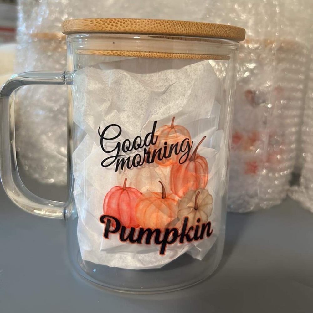Glass mug with bamboo lid
